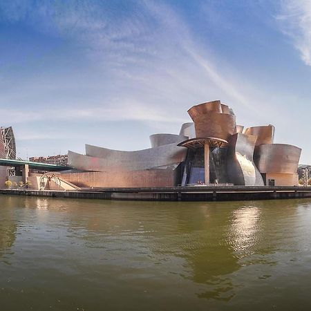 Vivienda Turistica De Prestancia Junto A La Ria De Nervion Bilbao Habitación foto